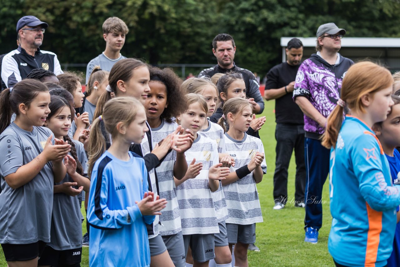 Bild 77 - Loewinnen Cup